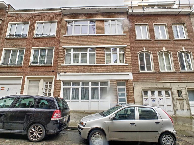 Immeuble De Rapport Cimetière D'Ixelles