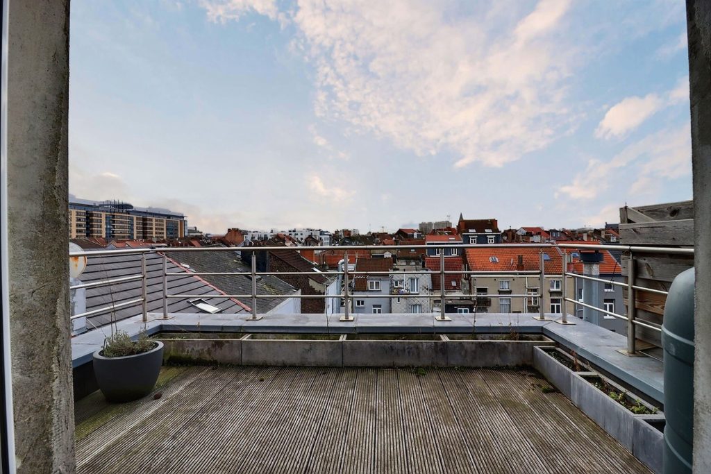 5960900 49478699 Sergent De Bruyne 61.04 Realtycare