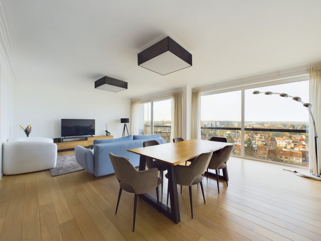 6622298 63553237 Emile Van Becelaere 26.09 Realtycare