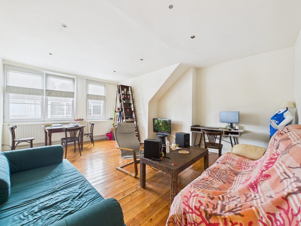 7219059 73081746 Place Stéphanie 04Av Realtycare