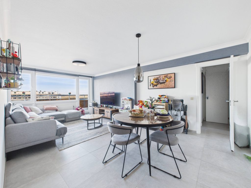 7258476 73699198 Marius Renard 27 15 Realtycare