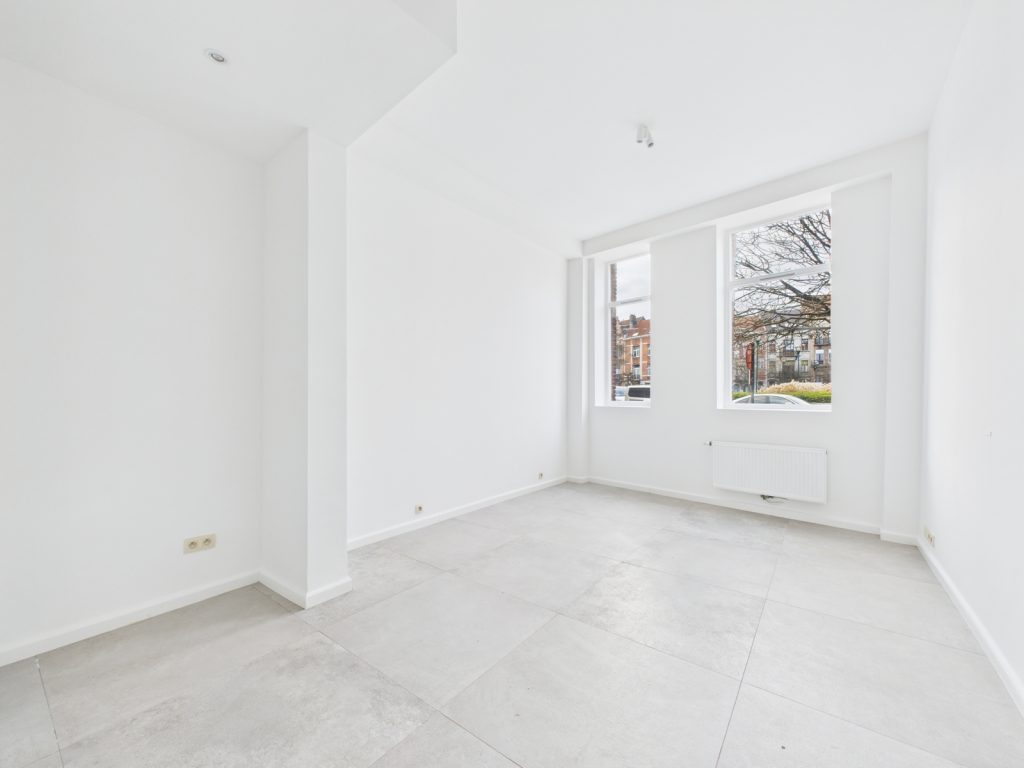 7290830 74117657 Emile Bockstael 53 Realtycare