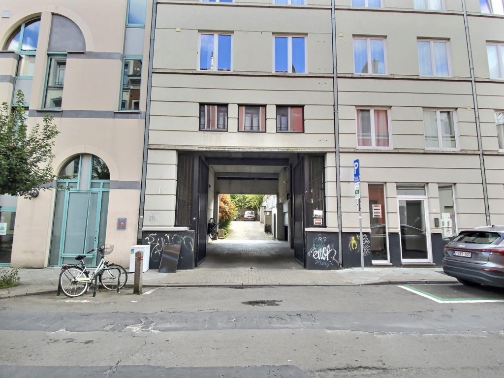 7321364 74658890 Mercelis 40 0.01. Realtycare