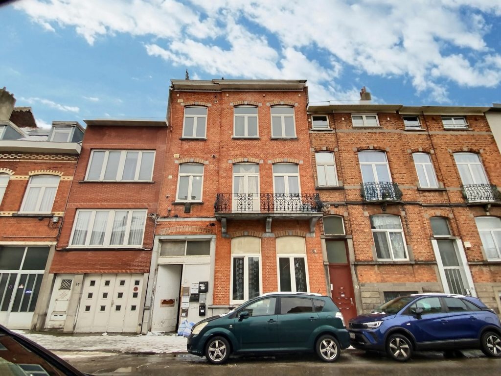 7337425 75040481 Marc Henri Van Laer 95 Realtycare