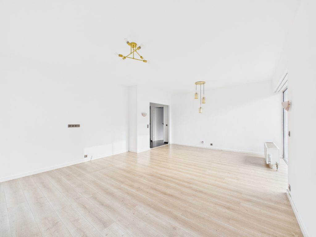 7543909 75341618 Monte Carlo 102 0.3 Realtycare