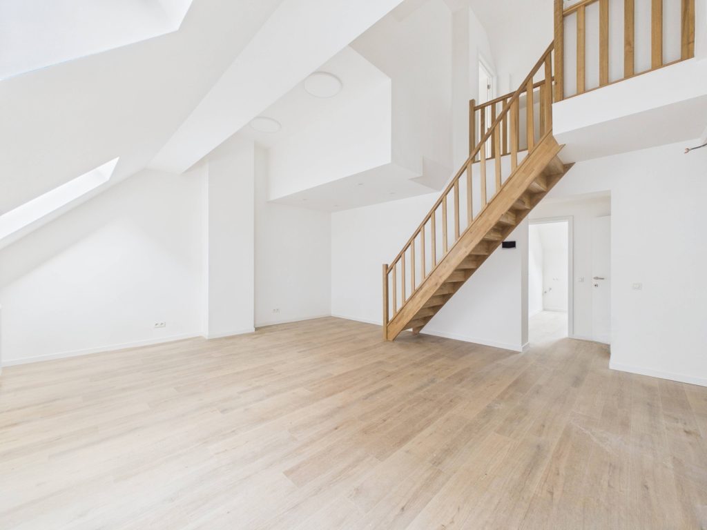 7573089 75770479 Commerces 57.03 Realtycare