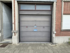 7716900_77976826.jpg