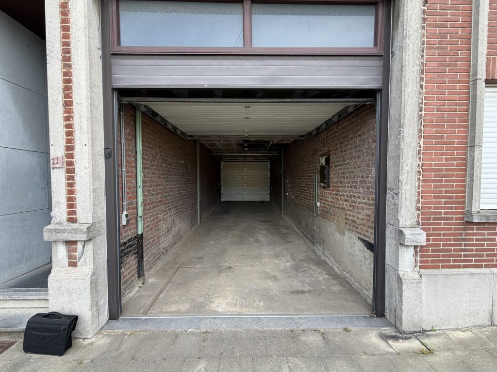 7716900 77976827 Pml - Albert Garage Realtycare
