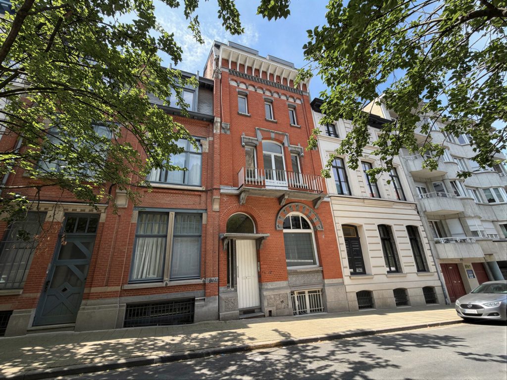 7775351 79093735 Bordeaux 49 Ir Realtycare